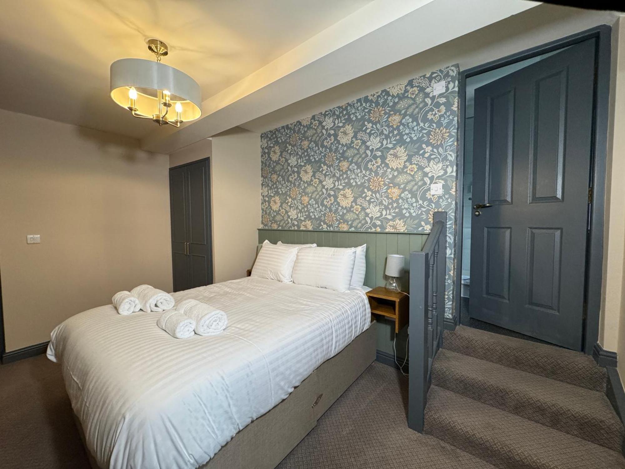The Cross Scythes Hotel Sheffield Exterior photo